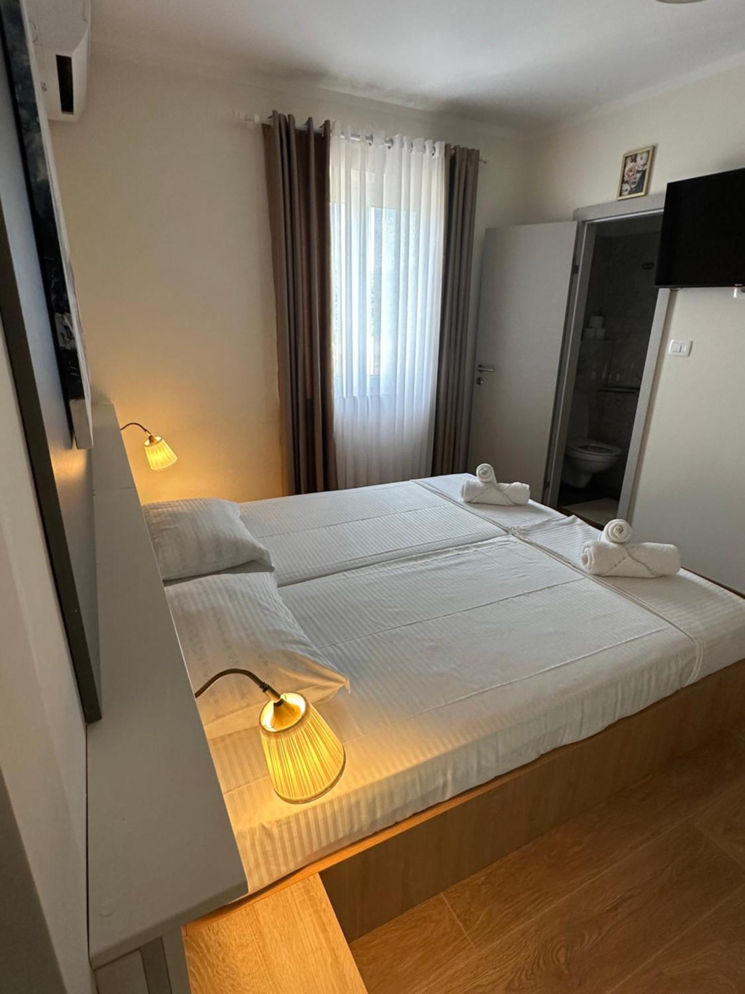 Luxury Apartments Vili Umag Bagian luar foto
