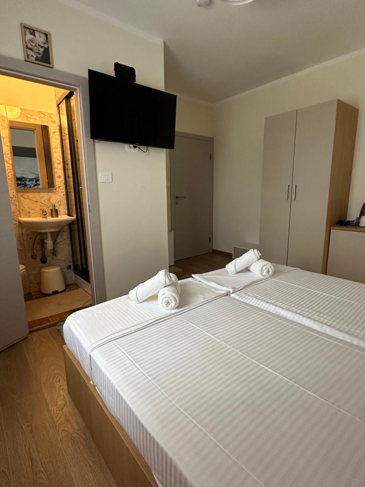 Luxury Apartments Vili Umag Bagian luar foto